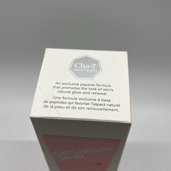 Saturday Skin rub-a-dub
REFINING PEEL GEL - Picture 5 of 9